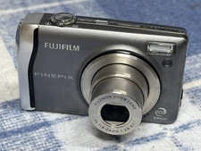 Fujifilm Finepix F40fd 8.3MP Digital Camera **NO CHARGER**NO MEMORY CARD**
