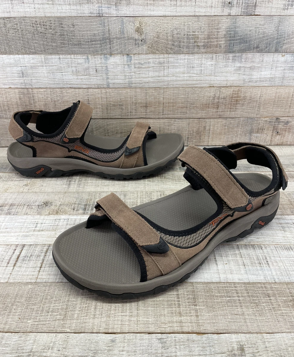 The Comfortable Chaco Wayfarer Sandals Are 41% Off on Amazon