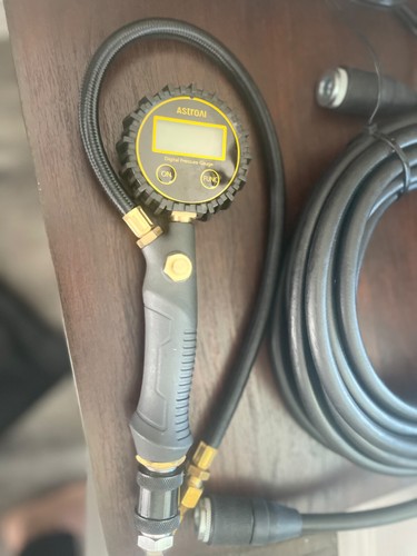 AstroAI Portable 160 PSI DC Heavy Duty Portable YD-127 - Picture 7 of 9