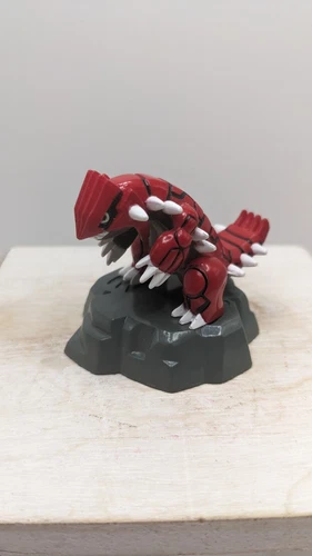 Vintage 2003 TOMY Nintendo Pokemon Groudon Mini Figure CGTSJ 2" With Base