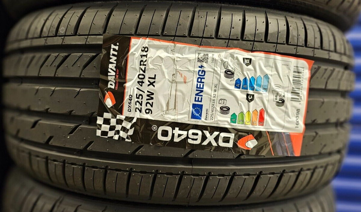 ② たけ　225 65 17 Winter wheels Original Volvo 17 inch V60 II S60 II 5-V Spoke