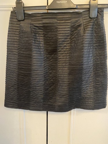 Faux Leather Mini Skirt - size Small. - Picture 5 of 7