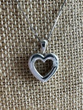 14k White Gold Diamond Heart Pendant No Chain , 1.25g