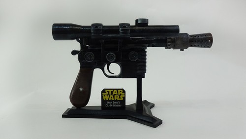 DL-44 Han Solo Blaster Pistola Utilería de Star Wars con Soporte - Imagen 7 de 9