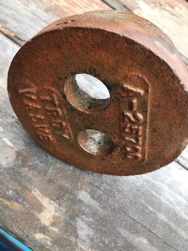LOT OF EIGHT SALVAGE CAST IRON PARTS “TROY VALVE A-25700” Troy, NY, Candlestick - Picture 7 of 8