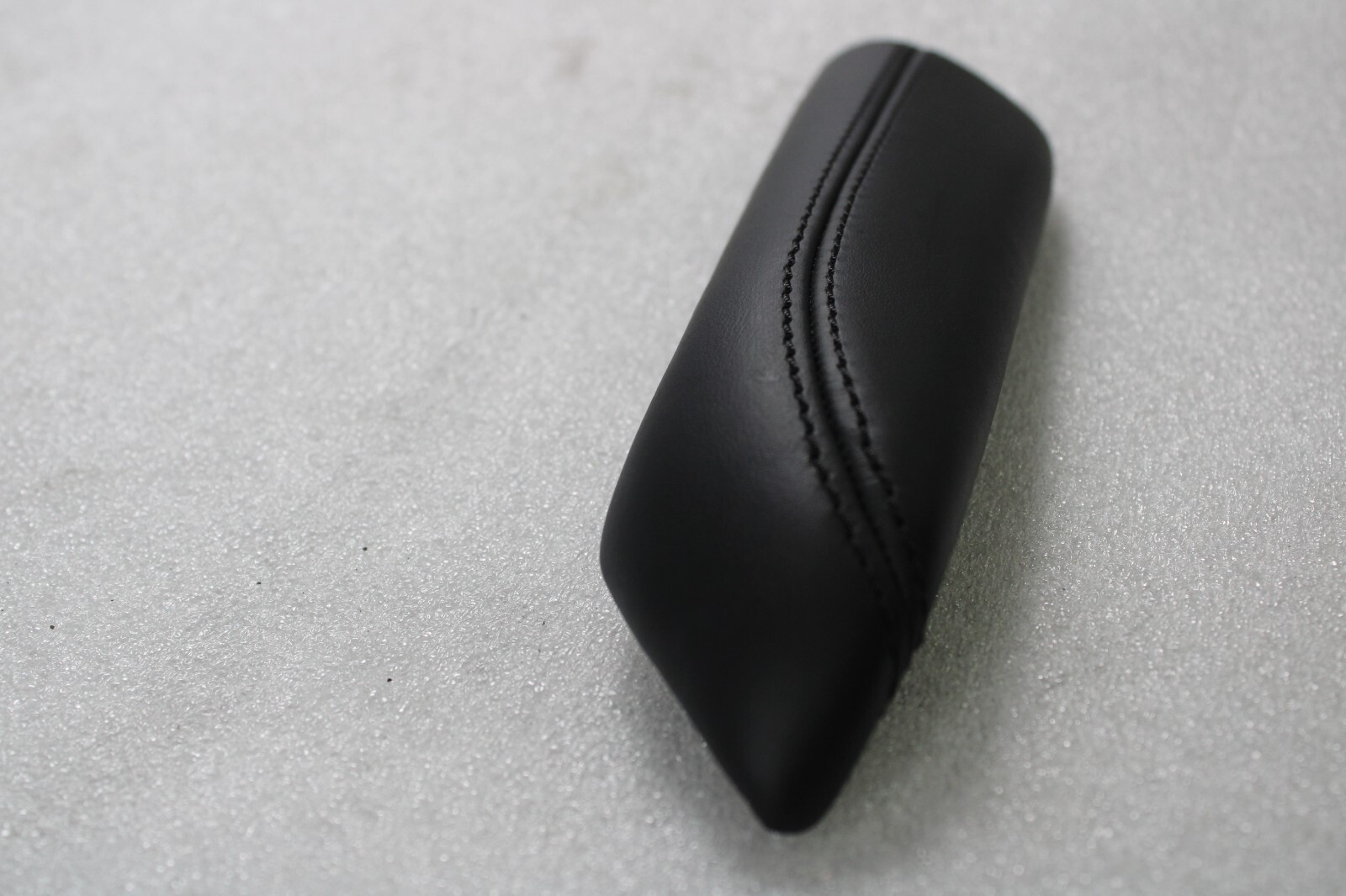 Ferrari California T, RH, Right, Grab Handle, Leather, Used, P/N 86610900