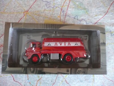 CAMION VOLVO N88 CITERNE DE LAIT MONT BLANC IXO - 1/43