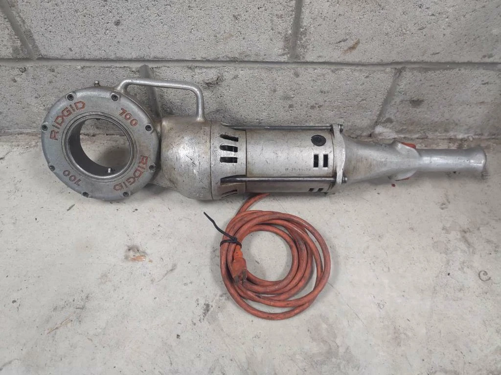 Used ridgid 700 pipe threader for sale deals