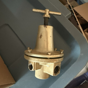 Industrial Air Pressure Regulator with Adjustment Knob Control Valve Tool