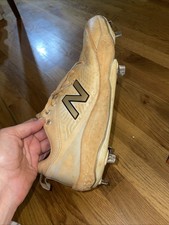 New Balance Metal Baseball Cleats Size 8