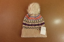 Old Navy Womens One Size Colorful Chunky Knit Pom Accent Cuffed Beanie NWT