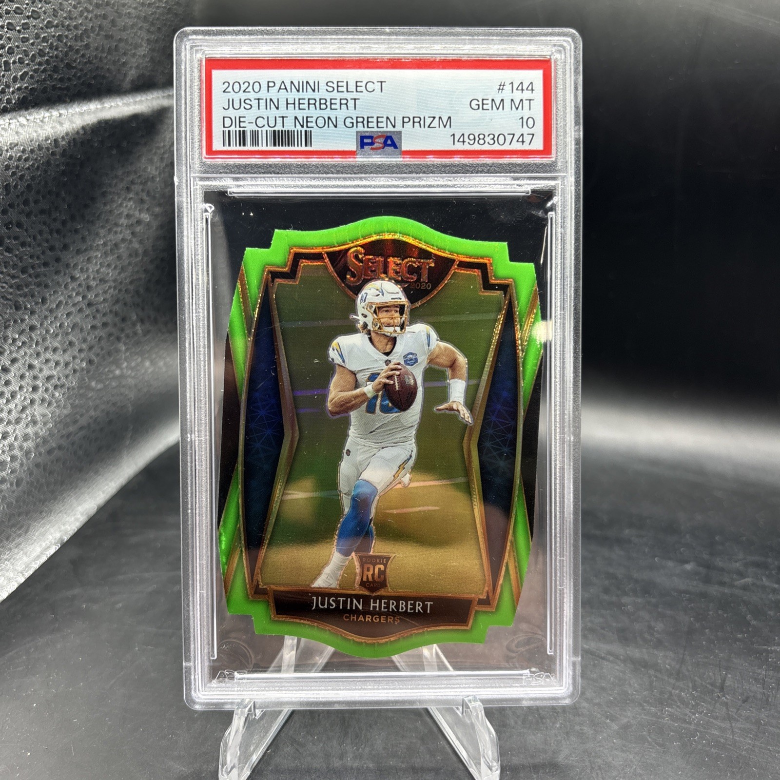 Justin Herbert Panini Select #144 Die-Cut Neon Green Prizm