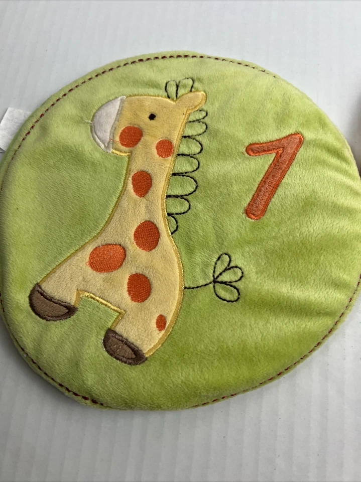 Arte de pared de tela de terciopelo decoración habitación bebé guardería 3 piezas, 1 2 3 peces jirafa abejas Foto 3 de 4