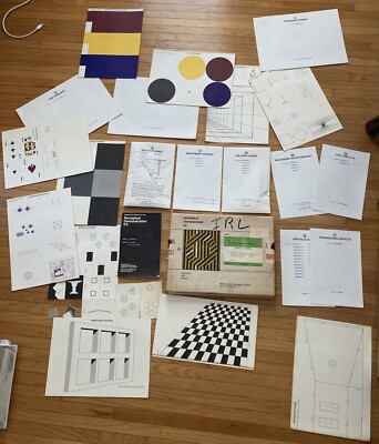 PSEUDO-ISOCHROMATIC PLATES FOR TESTING COLOR PERCEPTION test kit BOOK AO VTG