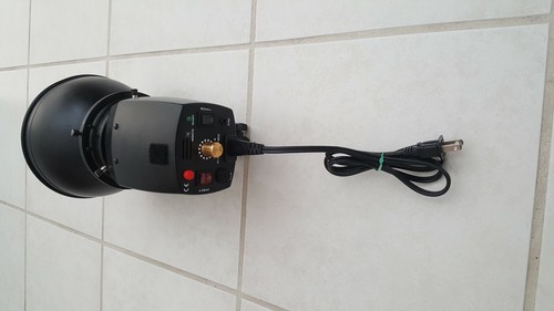 Neewer C-180 Photographic Studio 180-Watt Strobe Flash light - Picture 11 of 11