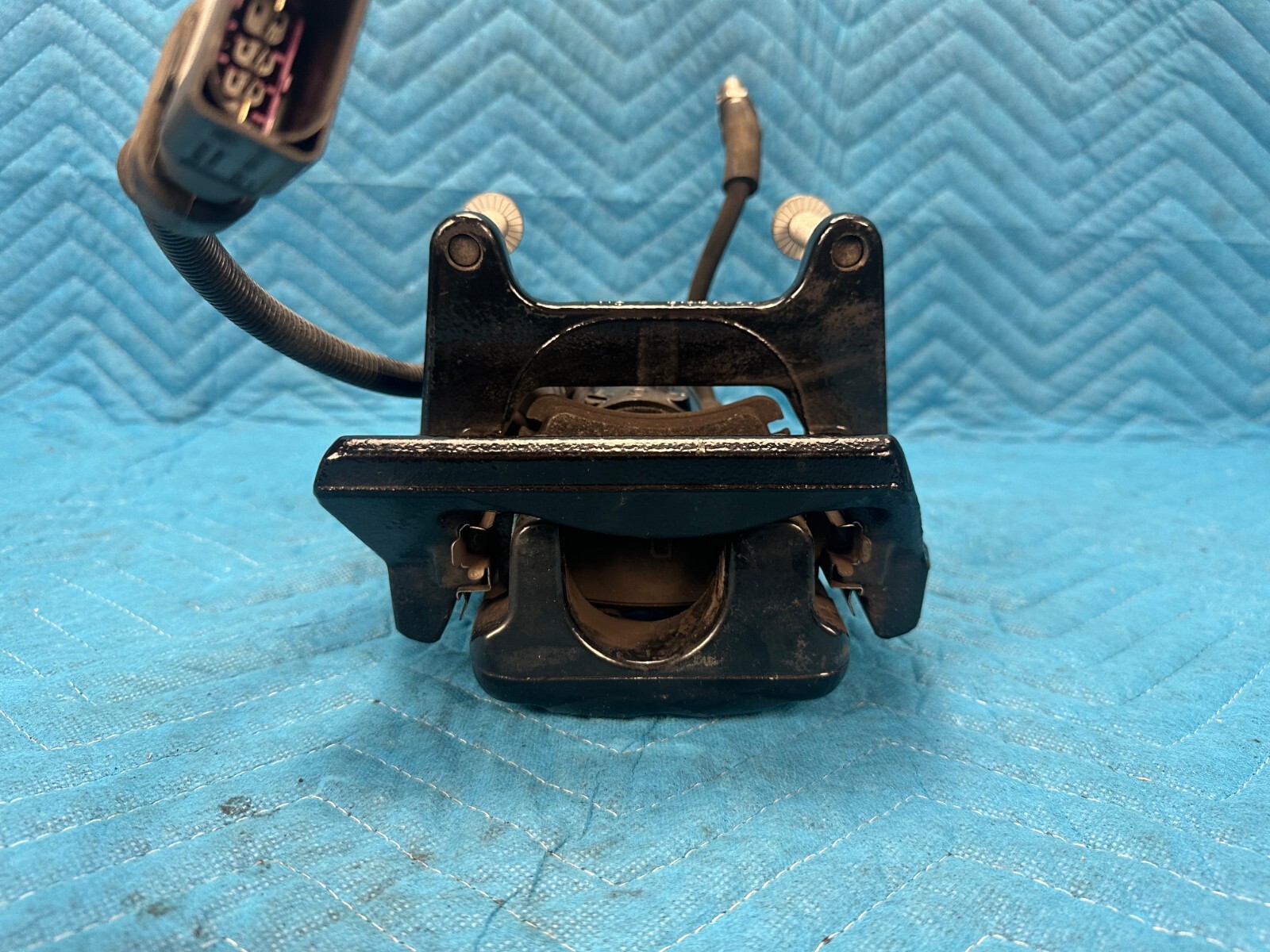 Bentley Flying Spur Rear Brake Caliper w/Actuator Passenger Side 2006-2012 OEM