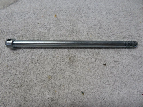AXLE, FRONT