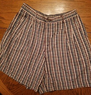 pleated bermuda shorts womens
