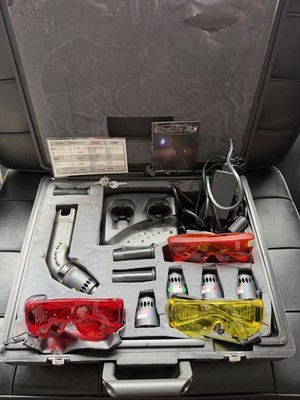 UltraLite ALS Professional Forensic Light Source Kit W/Case