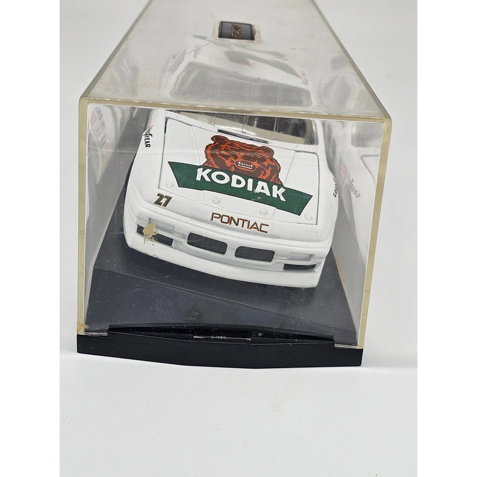 Action Racing Collectibles #27 Rusty Wallace Kodiak 1:24 Scale Diecast Car - Image 4 of 4