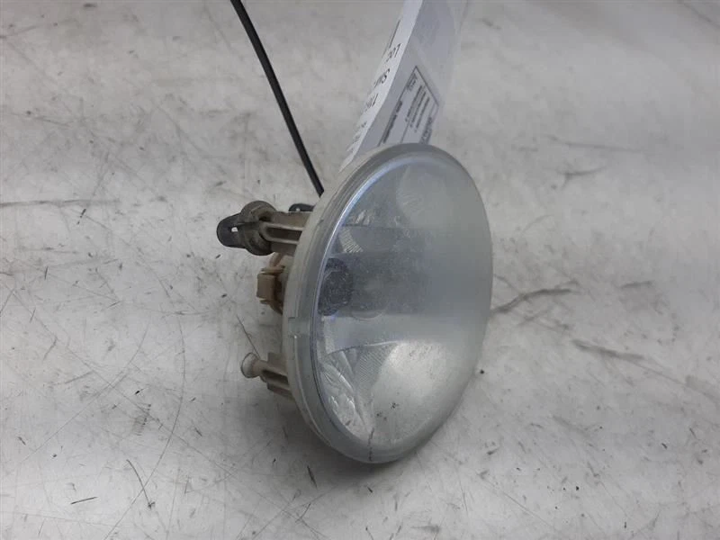 Luz de estacionamiento/esquina antiniebla parachoques montado 07-14 Chevy Suburban 1500 15839896 Foto 2 de 4