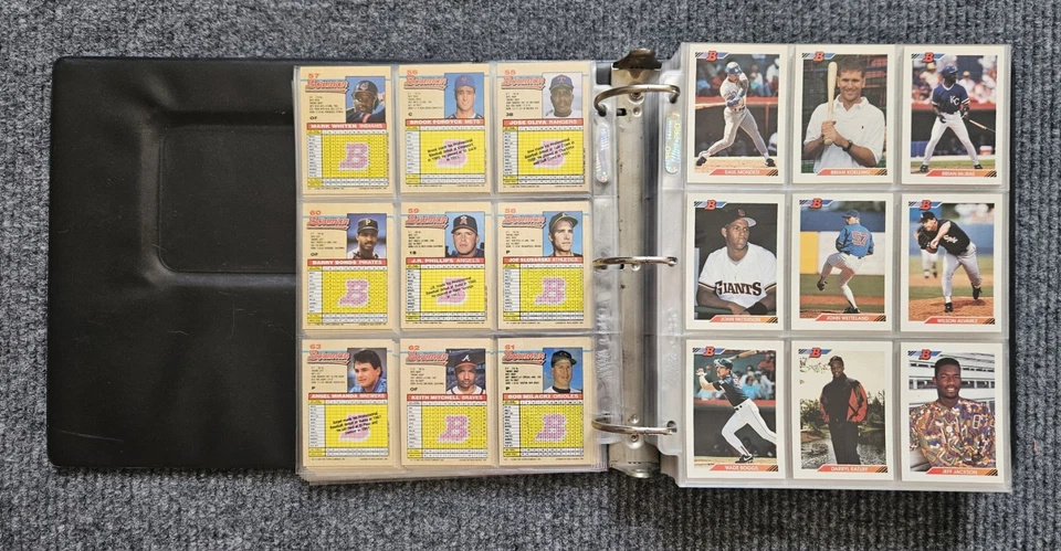 1992 Bowman MLB Baseball Card Partial Set In Pages & Binder (692/705)  - Image 3 of 4