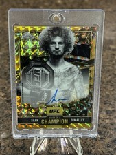 2025 Topps Chrome UFC Sean O’Malley Gold Geometric Refractor Champion Auto /50
