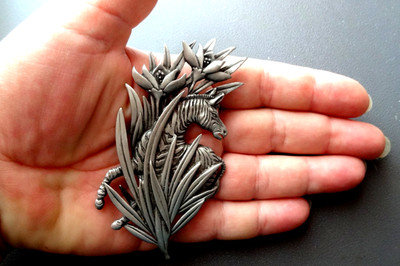 JJ Jonette Silver Tone Zebra Jungle Safari African Zoo Animal Figural Brooch Pin