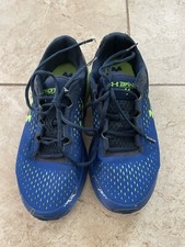 Under Armour Bandit Boys Sneakers size 6Y