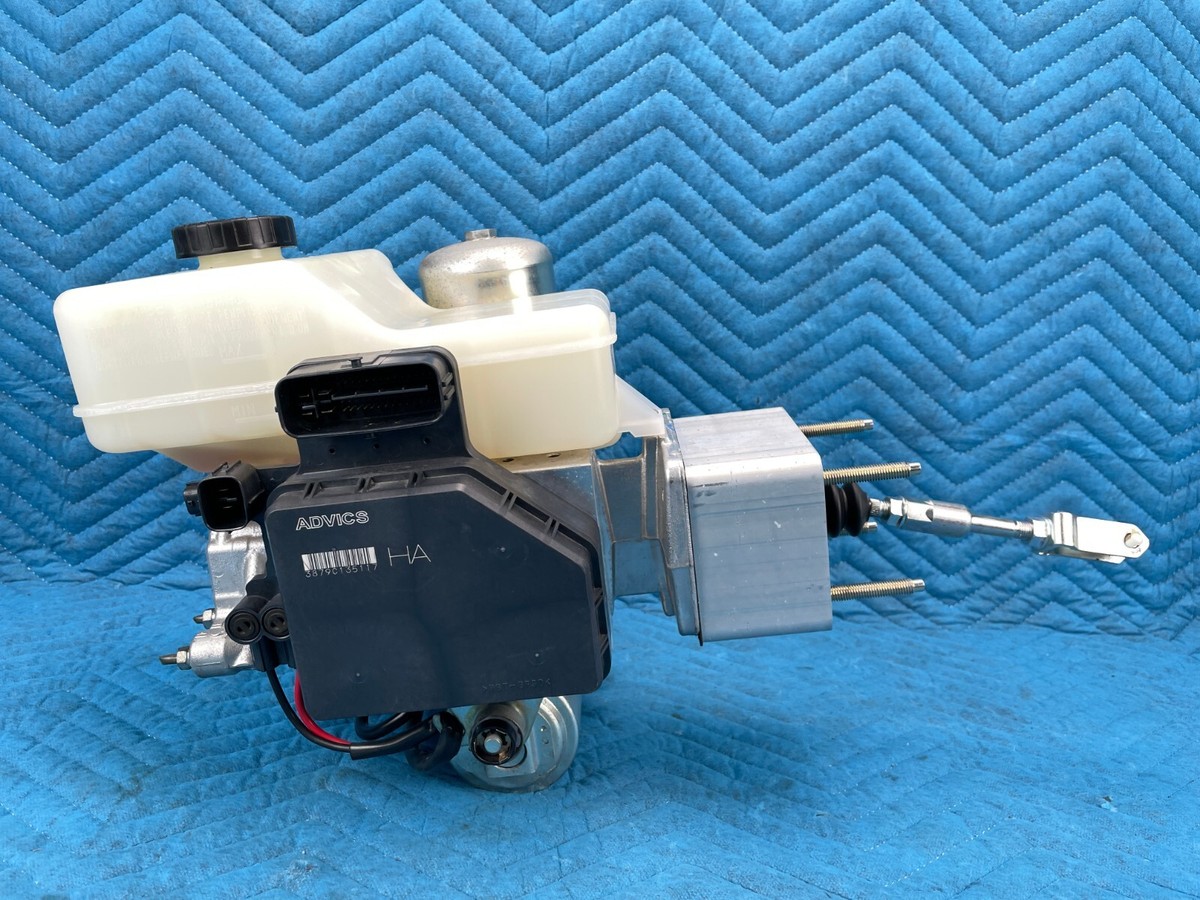 Nissan Titan XD Crew Cab AWD Brake Booster w/ Master