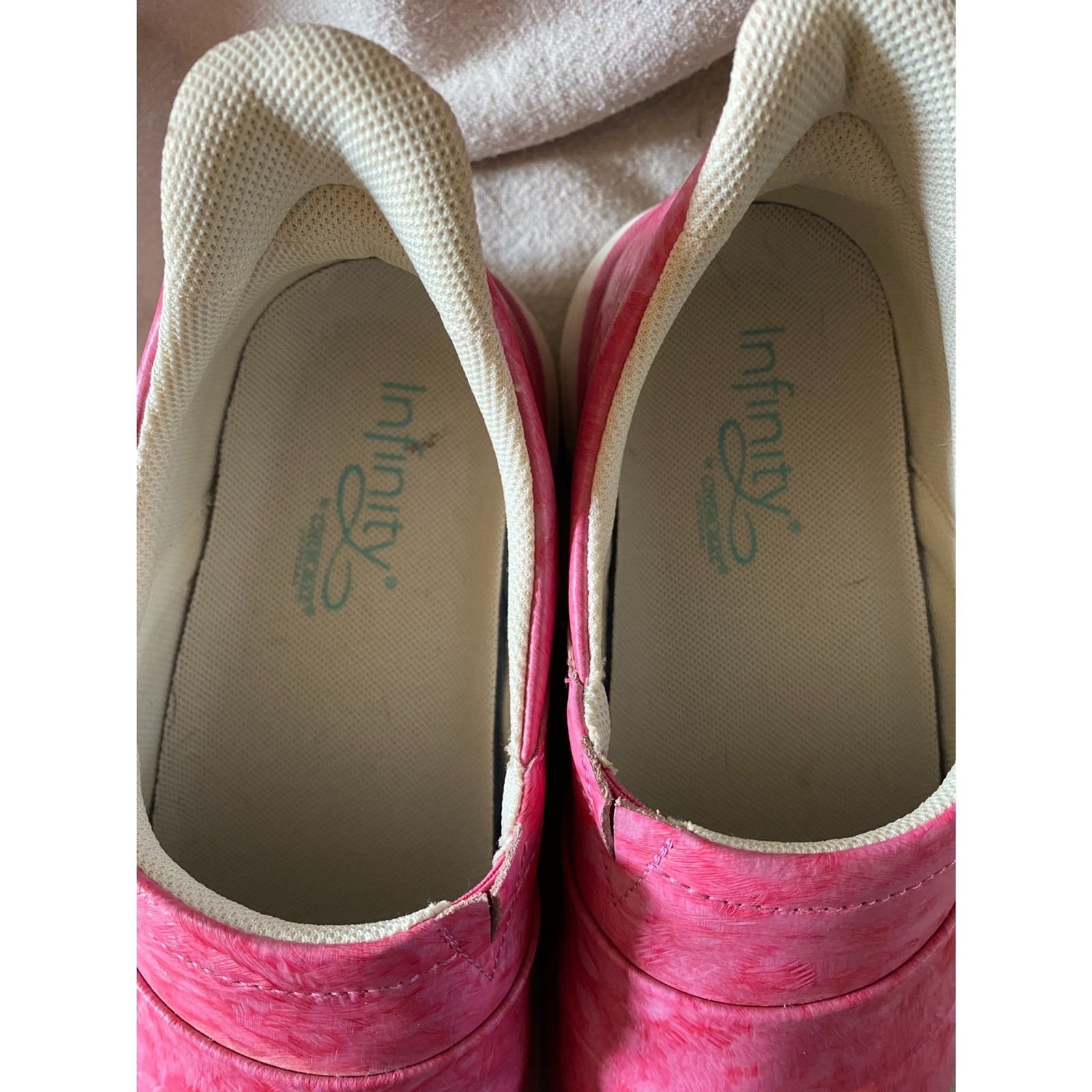 Infinity by Cherokee Uniforms Nurses Shoes Sz 9 Gem