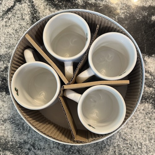 Christmas COFFEE MUG Set Birds Chickadee Wonderland 8 OZ set of 4 Stoneware - Picture 5 of 7
