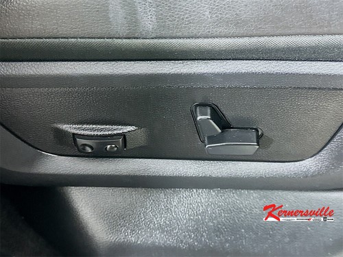 2015 Ram 2500 Laramie - Picture 23 of 24