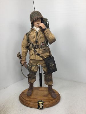 1/6 DRAGON US 101ST AIRBORNE RADIO OPERATOR PARATROOPER D DAY
