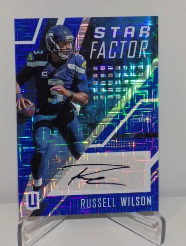 2017 Russell Wilson Unparalleled AUTO #d /10 Blue Prizm Seahawks