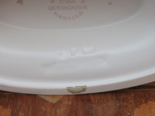 Wedgwood Moonstone Large Oval Fluted Trophy Mantle Vase & Handles (c.1930s) - Picture 15 of 15