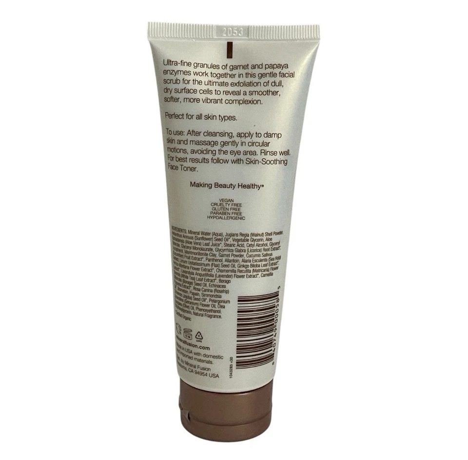 Limpiador facial hidratante Mineral Fusion Ultimate con algas marinas 7 fl oz sellado Foto 2 de 3