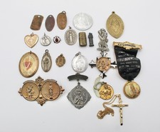 Lot Vintage CATHOLIC Religious Pendants Medals Pins Christian