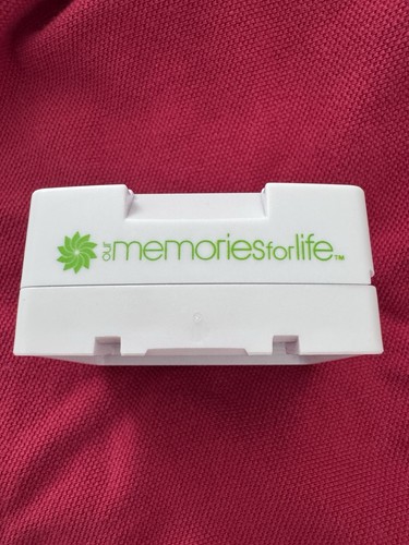 Our Memories for Life Gift Pattern Punch - Picture 5 of 6