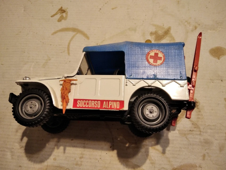 BARLUX 1/25- FIAT CAMPAGNOLA SOCCORSO ALPINO- OTTIME CONDIZIONI - Immagine 3 di 4