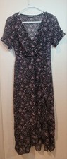 Pretty little thing Floral dress size 6
