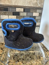 Baby Infant Boy Bogs Winter Pull on Boots size US 4-Euro 20 Blue