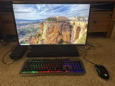 HP ENVY All-In-One Touchscreen 27 inch - Intel Core i5- 8GB RAM - 1 TB Storage