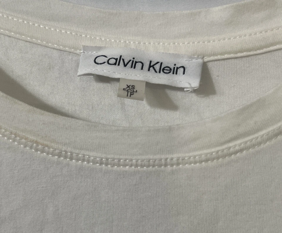 Blusa para mujer Calvin Klein mangas abullonadas talla XP crema Foto 3 de 4