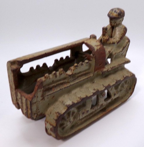Hubley Die Cast Iron Tractor - Picture 2 of 7