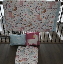 Lush Decor 5pc Unicorn Rainbow Microfiber Reversible Quilt Set Girls 88X92 Queen