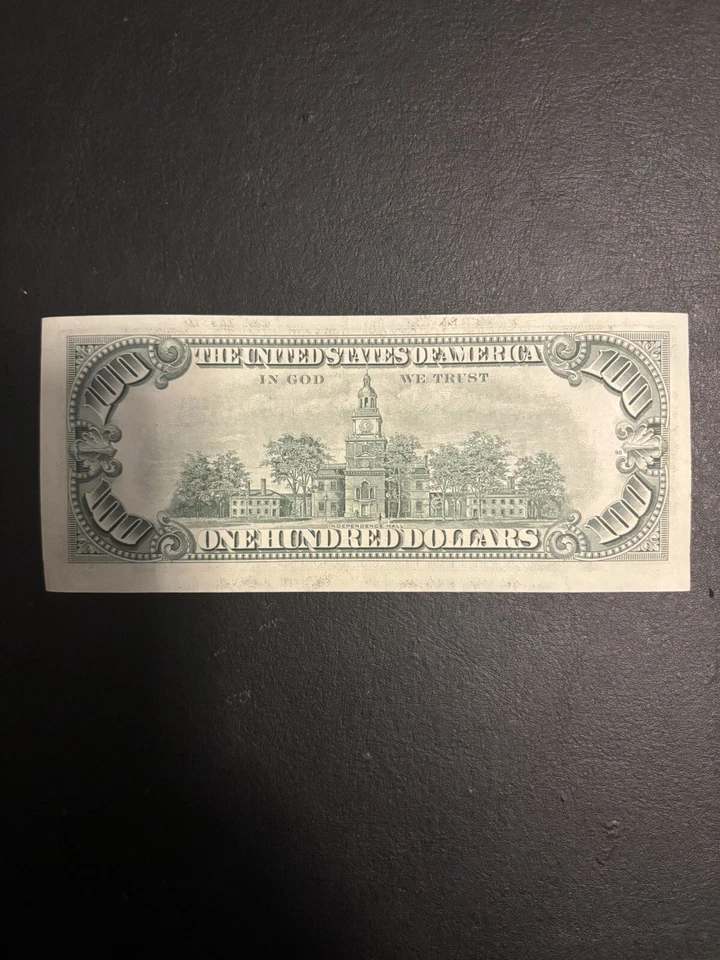 Uncirculated Small Head $100 bill (One Hundred Dollar Bill) - Series 1977 - Image 2 of 3