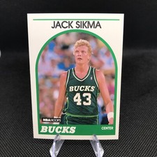 1989-90 Hoops #66 - Jack Sikma - Milwaukee Bucks HOF