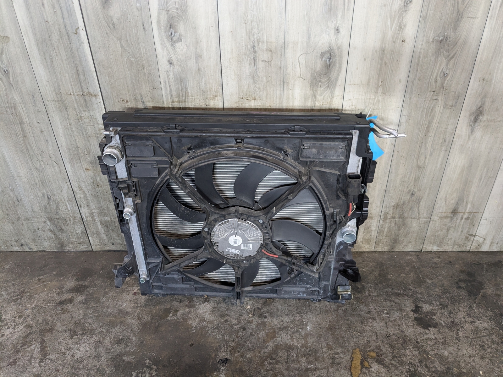 14-19 OEM BMW F15 F16 X5 X6 Radiator Condenser Fan Shroud Assembly 850W N63 76k