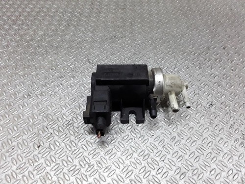 Audi A4 S4 B6 8E 8H 2002 Diesel 132kW Turbolader Druckwandler Magnetventil